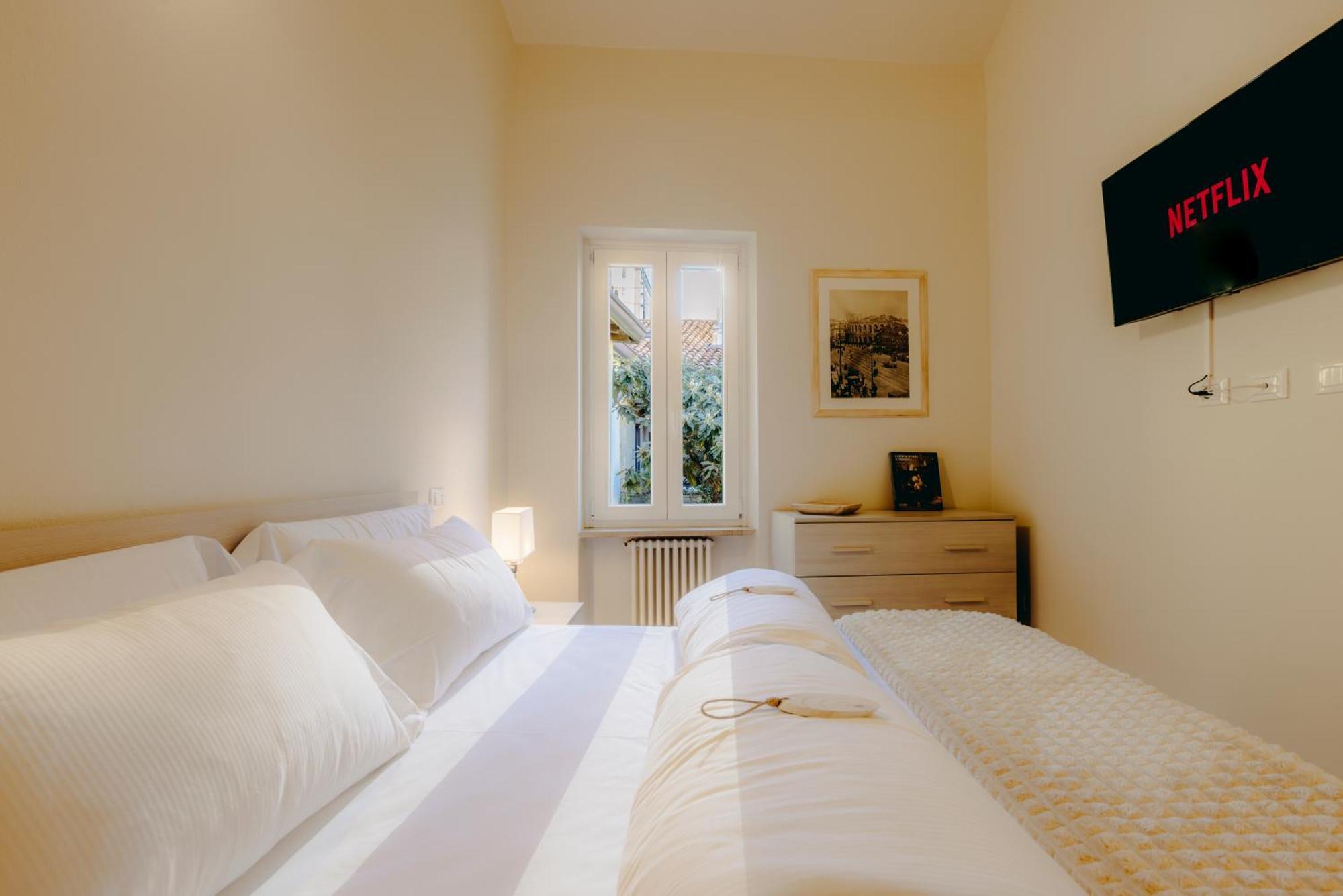 Eap Suites, Werona Zewnętrze zdjęcie