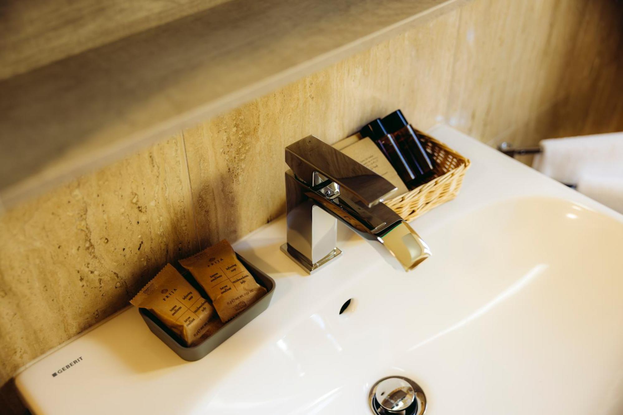 Eap Suites, Werona Zewnętrze zdjęcie
