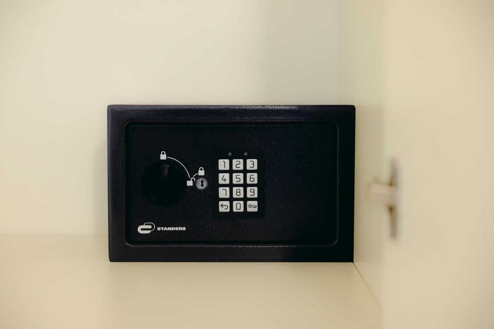 Eap Suites, Werona Zewnętrze zdjęcie